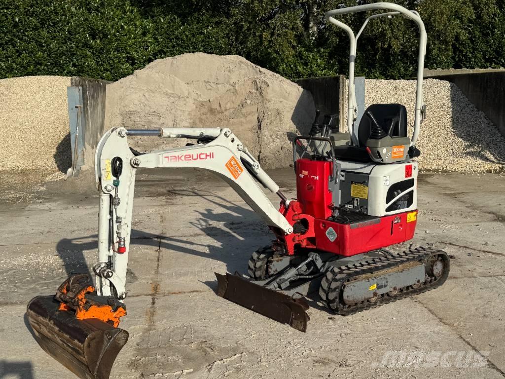 Takeuchi TB 210 R Mini Escavadoras <7t