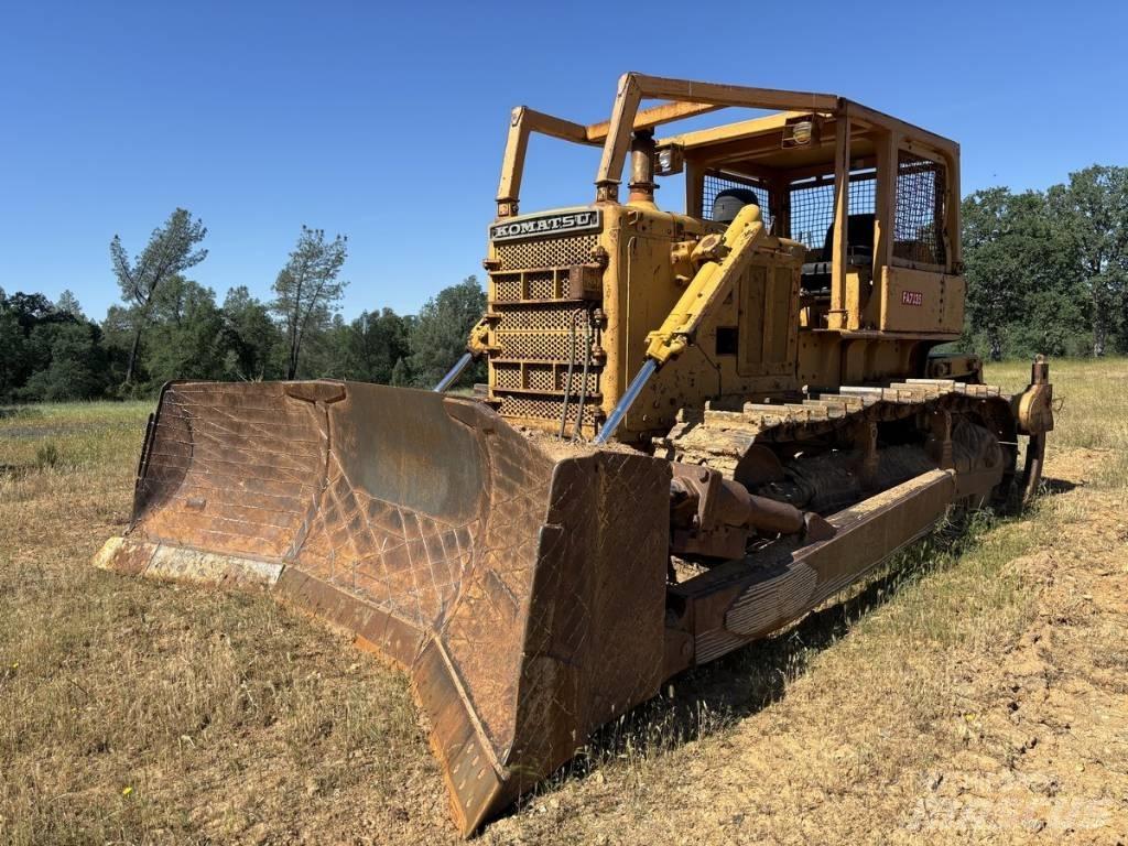 Komatsu D 85-12 Dozers - Tratores rastos