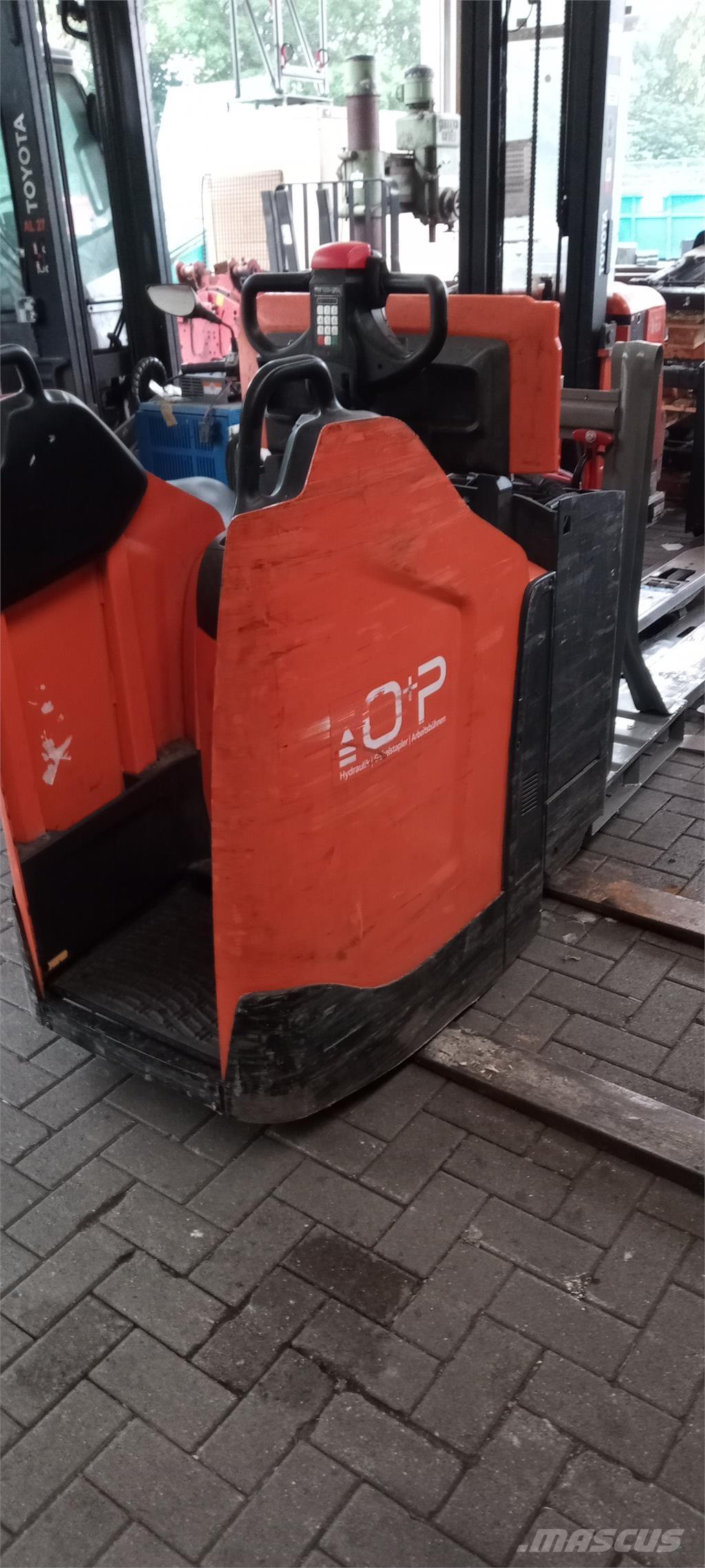 Toyota LPE 250 Empilhador para operador externo