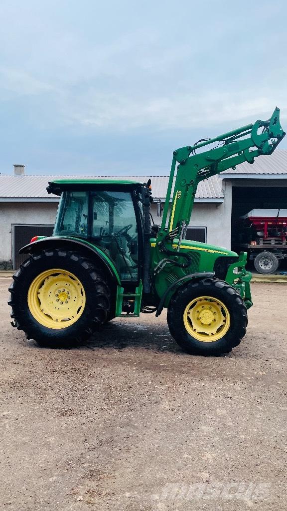 John Deere 5820 Tratores Agrícolas usados