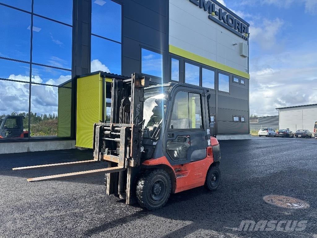 Toyota 02-7 FDF 25 Empilhadores Diesel
