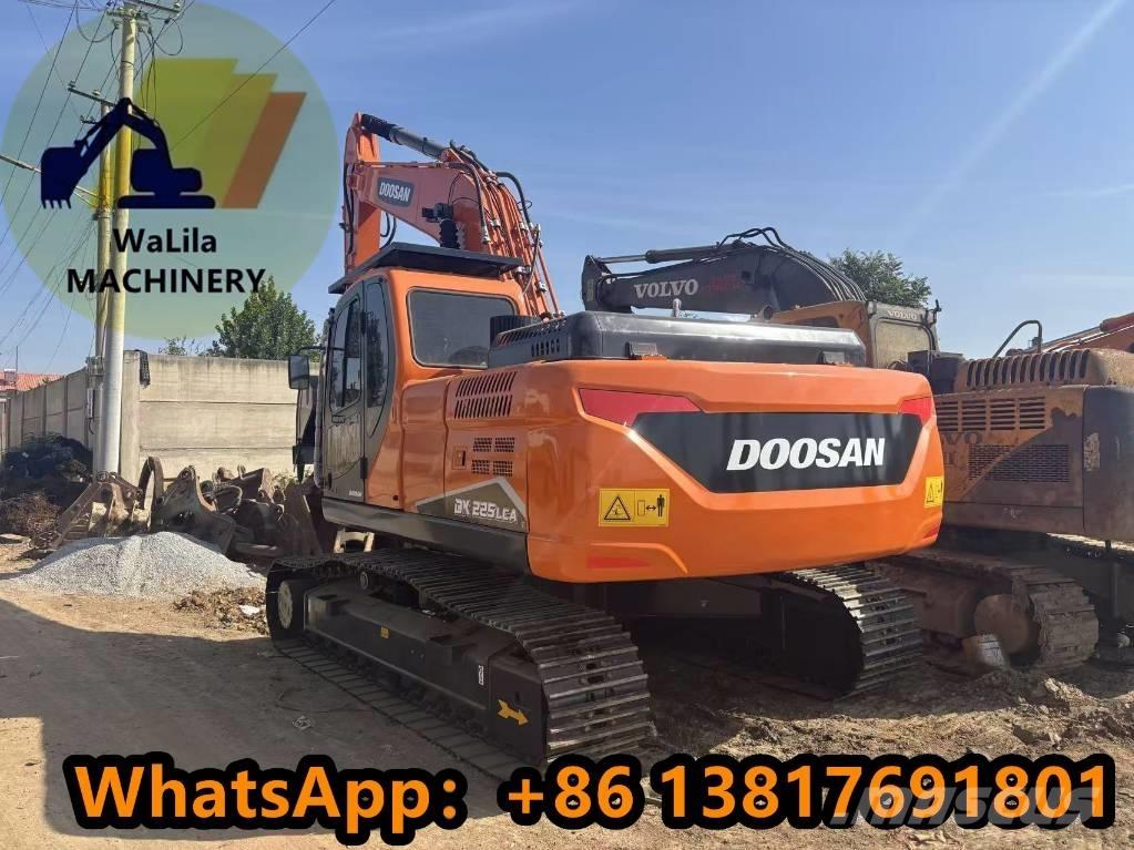 Doosan DX 225 LCA Escavadoras de rastos