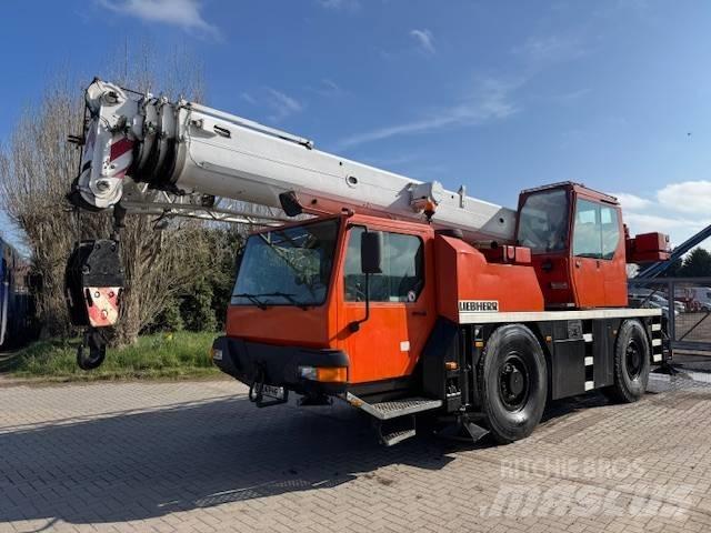 Liebherr LTM 1030-2 Gruas Todo terreno