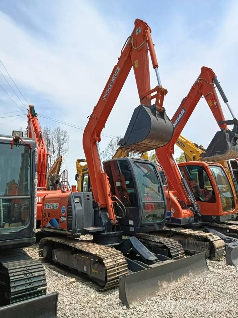 Hitachi ZX 70 Mini Escavadoras <7t