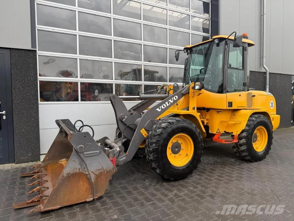 Volvo L30G Pás carregadoras de rodas