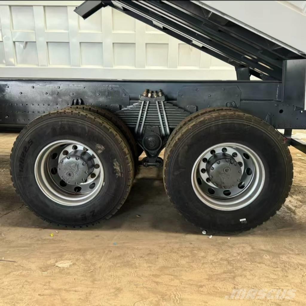 Howo 371 8x4 Camiões basculantes