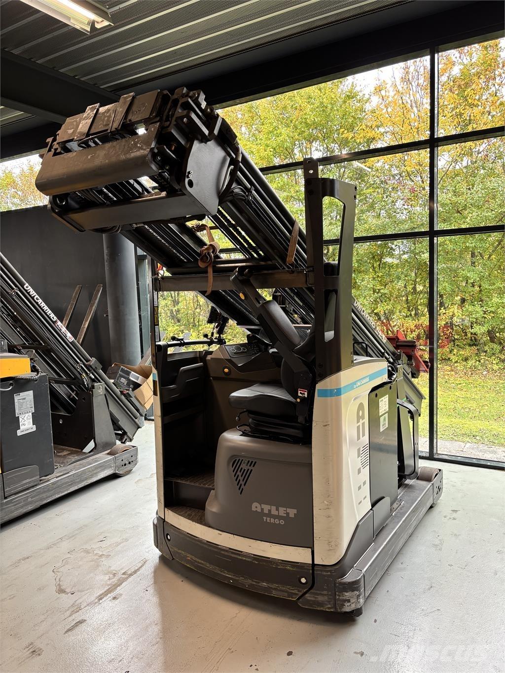 Atlet UHD200 Empilhadores Elevadores