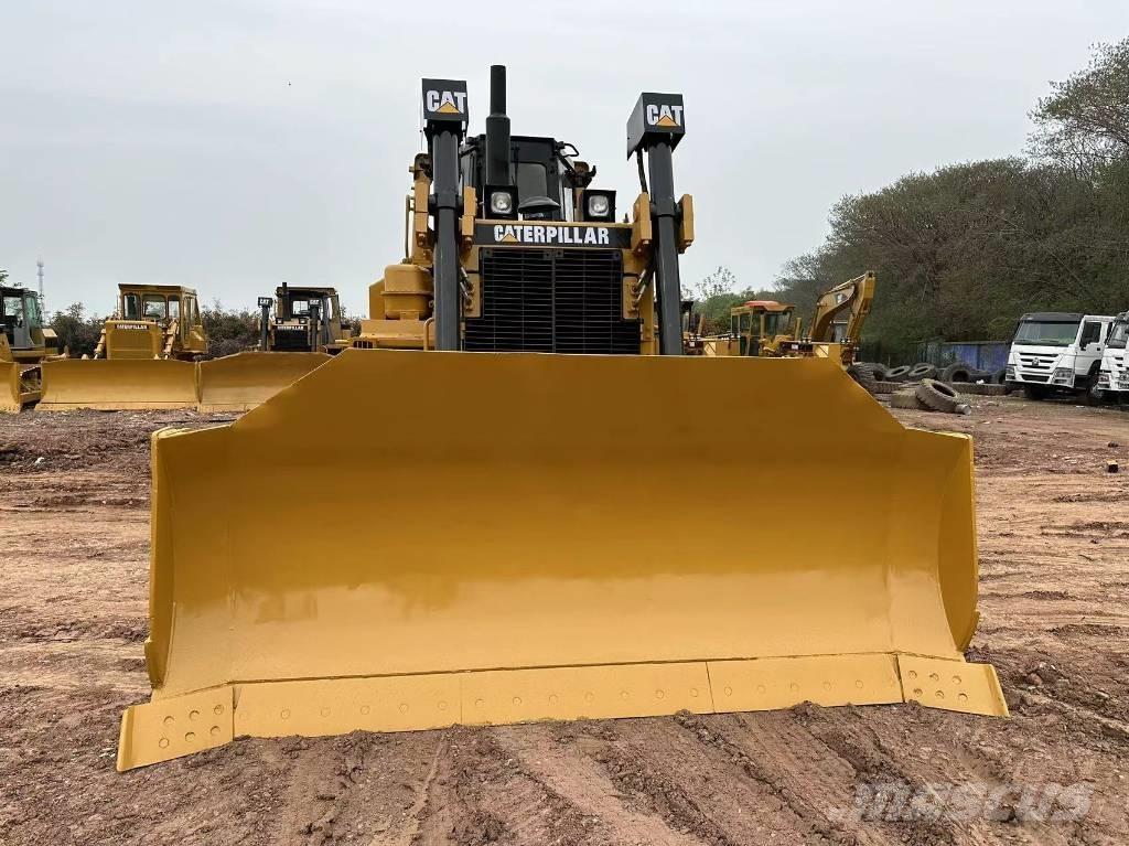 CAT D 8 R Dozers - Tratores rastos
