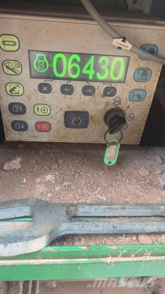 McCloskey 516RT Crivos móveis