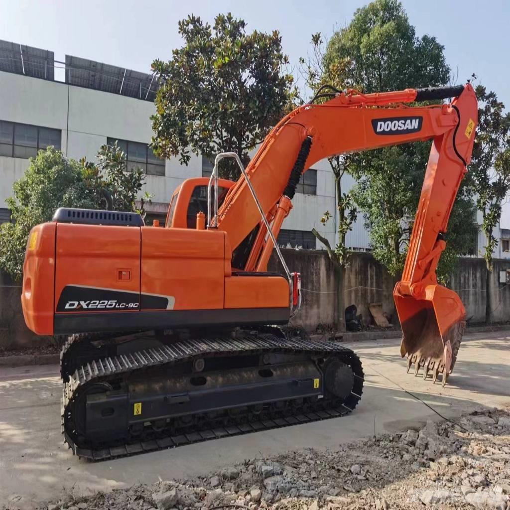 Doosan DX225LC-9C Escavadoras de rastos