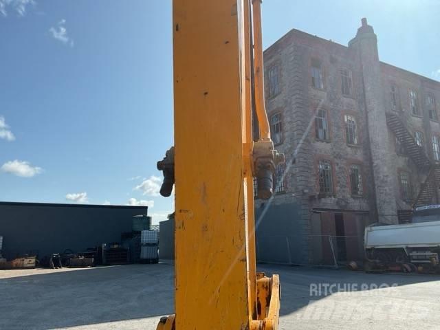 JCB 140XLC Escavadoras de rastos
