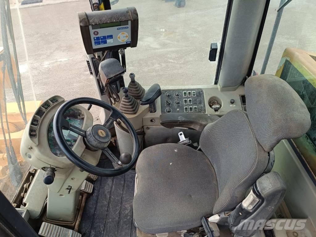 CASE 821C Pás carregadoras de rodas