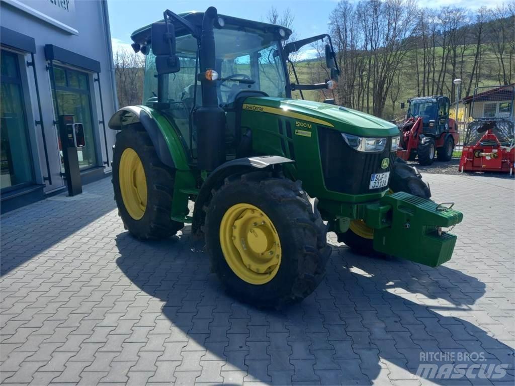 John Deere 5100M Tratores Agrícolas usados