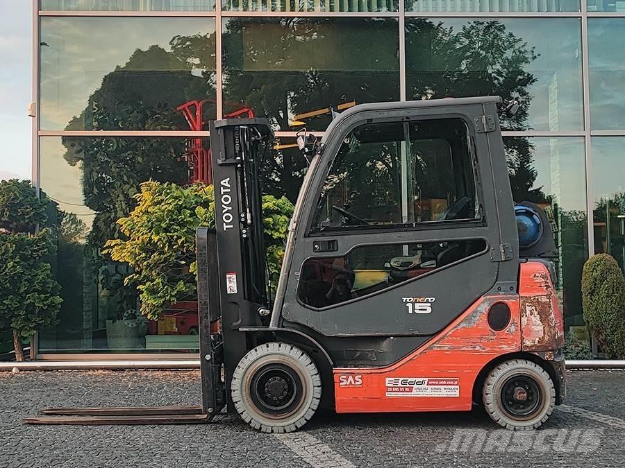 Toyota 02-8FGF15 Empilhadores a gás