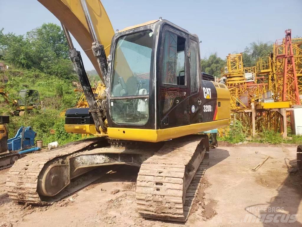 CAT 320 D Escavadoras de rastos