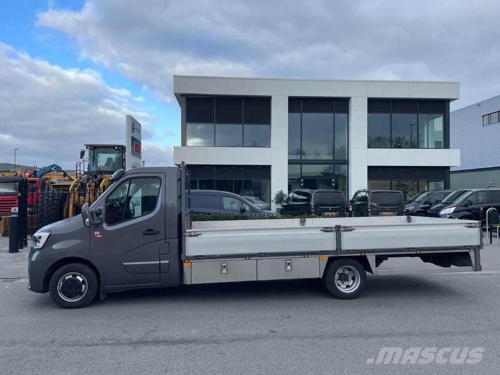 Renault Master Outros