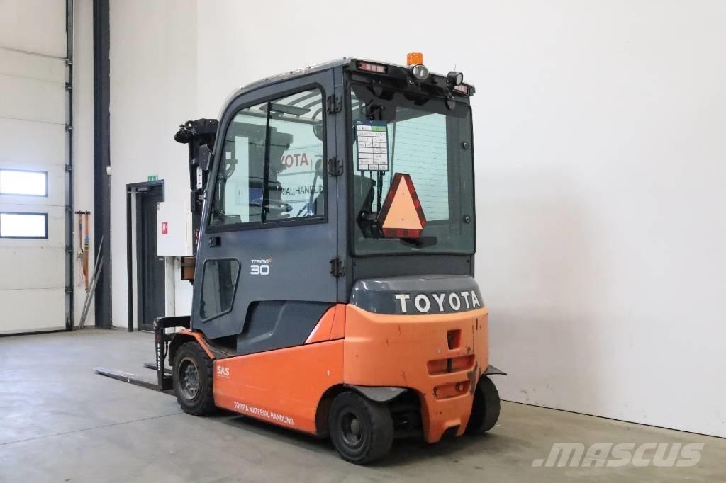 Toyota 8FBMT30 Empilhadores eléctricos