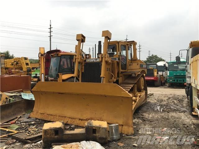 CAT D8K Dozers - Tratores rastos