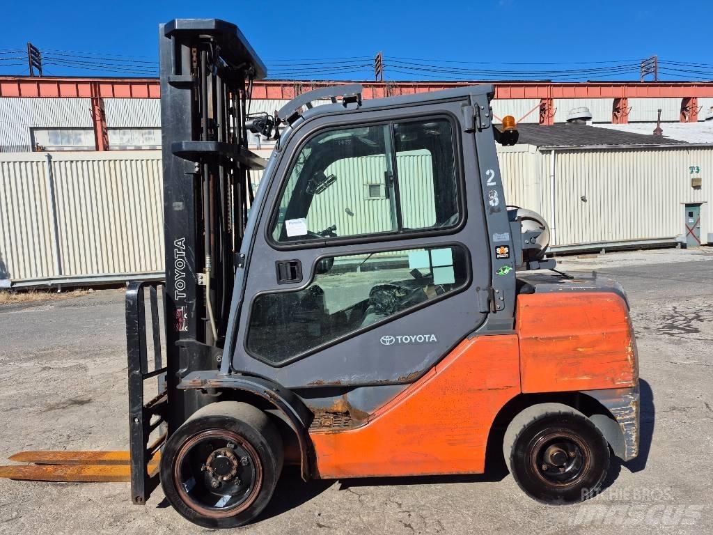 Toyota 8 FGU 32 Empilhadores - Outros