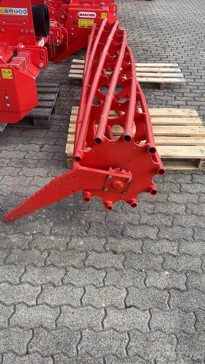 Kuhn Maxirohrwalze Cilindros rebocados vibratórios