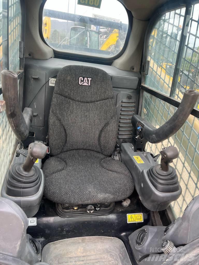 CAT 262 D Carregadoras de direcção deslizante