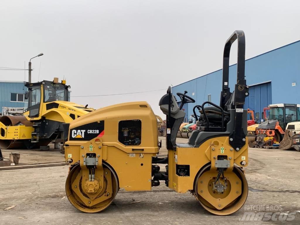 CAT CB 22B Cilindros Compactadores tandem