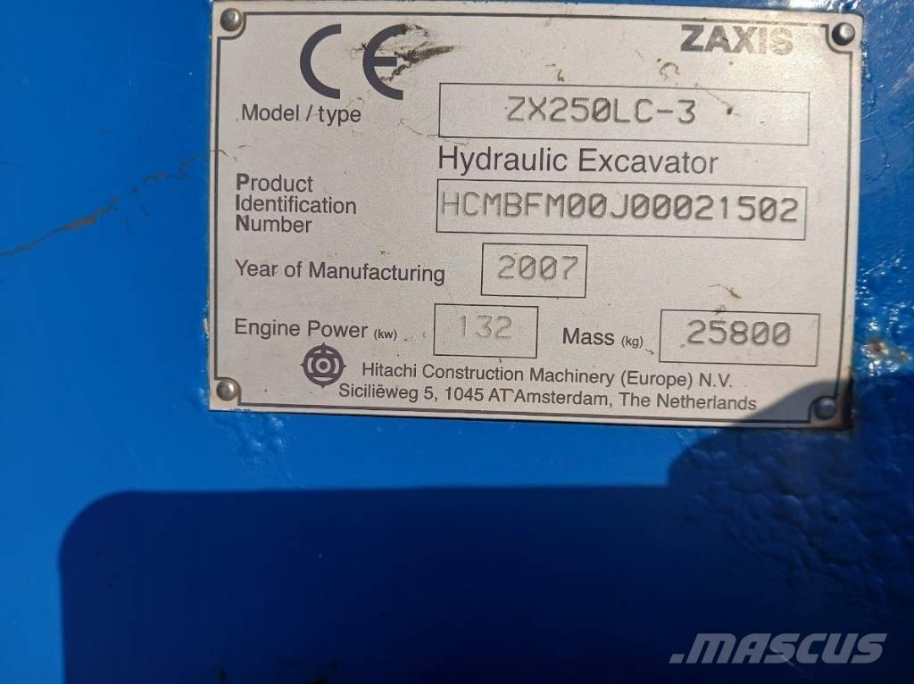 Hitachi ZX 250 LC-3 Escavadoras de rastos