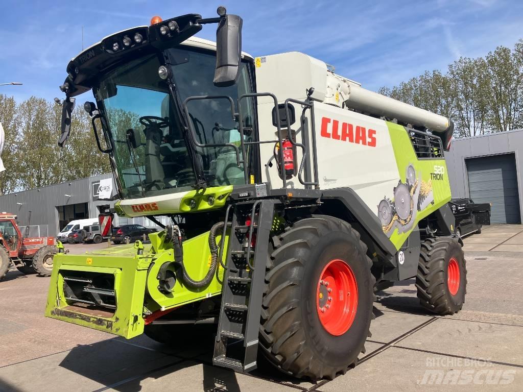 CLAAS Trion 520 Ceifeiras debulhadoras