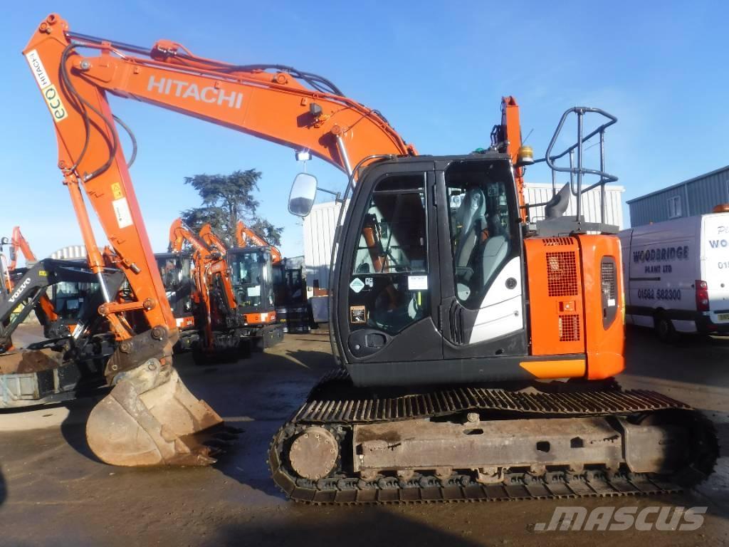 Hitachi ZX 135 US-6 Escavadoras de rastos
