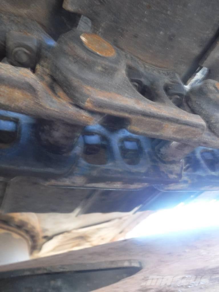 Hitachi ZX 135 US-6 Escavadoras de rastos