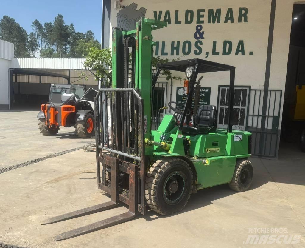 Mitsubishi FD 30 Empilhadores Diesel