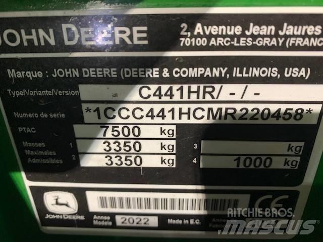 John Deere C441 R Enfardadeira de rolos