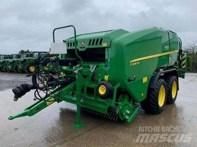 John Deere C441 R Enfardadeira de rolos