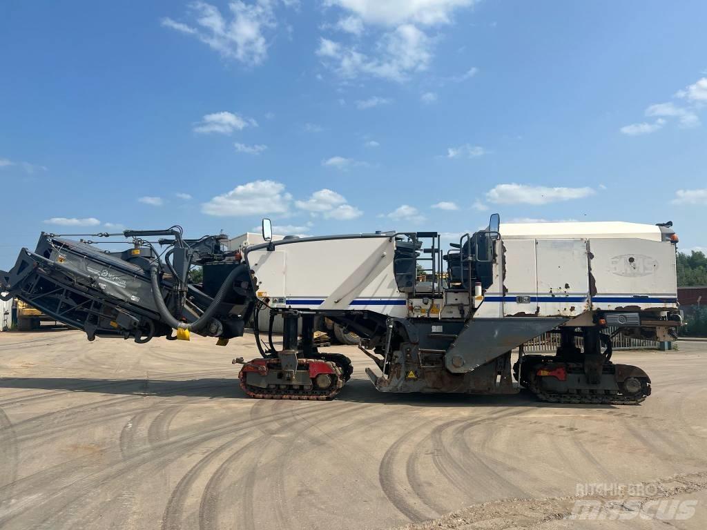 Wirtgen W 220 Fresadoras de asfalto