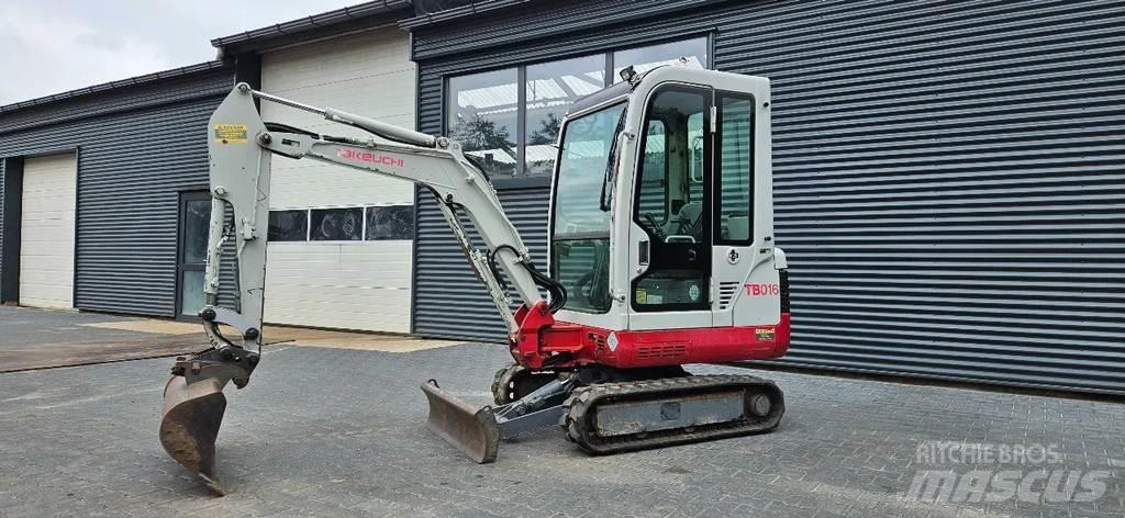 Takeuchi TB016 Mini Escavadoras <7t