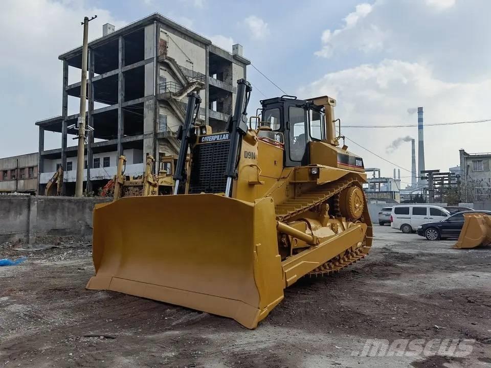 CAT D9N Dozers - Tratores rastos