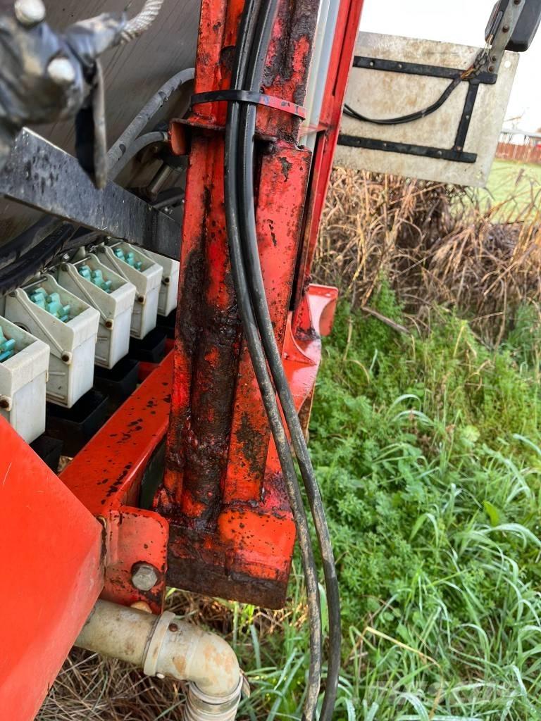  DAMAX 1700 R Outras semeadeiras e acessórios