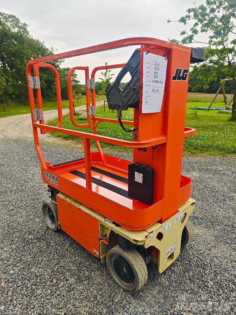 JLG 1230 ES Plataformas de Mastro Vertical