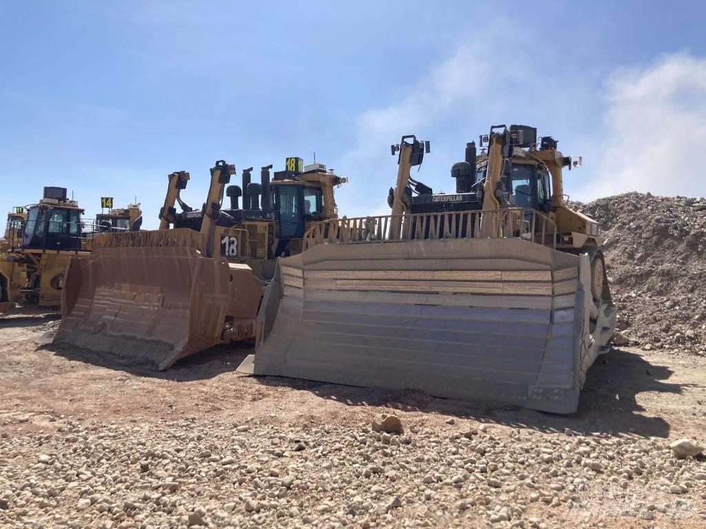 CAT D 11 T Dozers - Tratores rastos