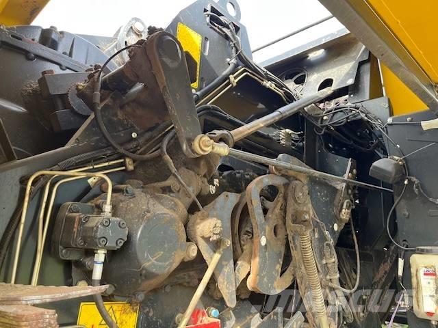 New Holland BB 940 A Enfardadeira de fardos quadrados
