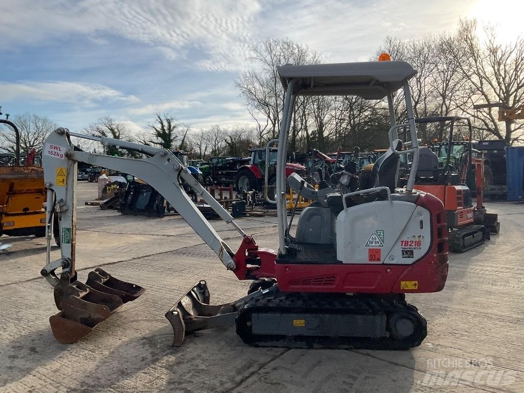 Takeuchi TB 216 Mini Escavadoras <7t
