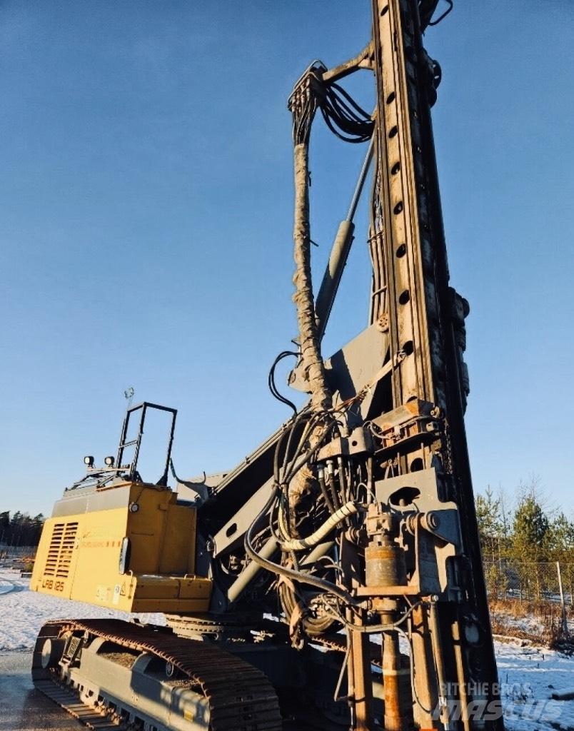 Liebherr LRB 125 Bate-estacas vibratório