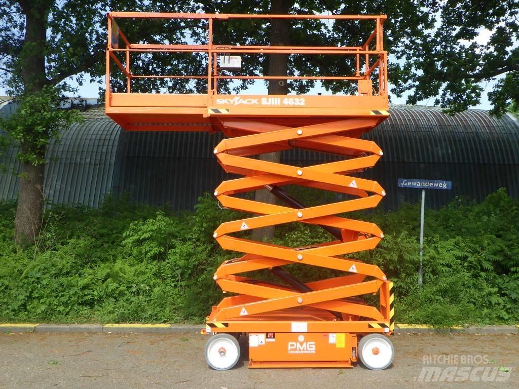 SkyJack SJ4632 Elevadores de tesoura