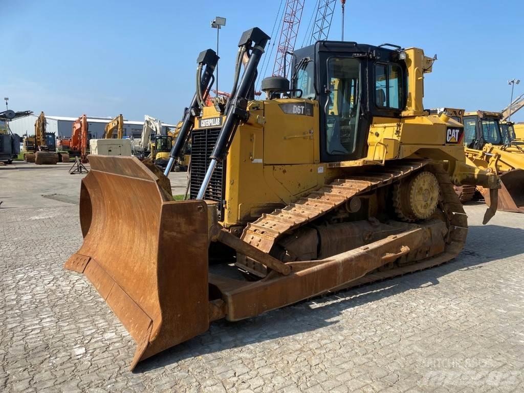CAT D6T NVT Dozers - Tratores rastos