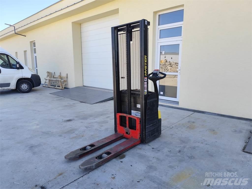 Hyster S1.0E Empilhador para operador externo