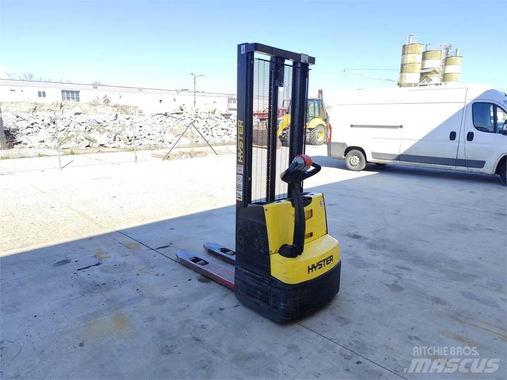 Hyster S1.0E Empilhador para operador externo