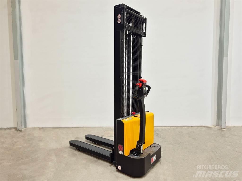  ESL122 2S360 Empilhador para operador externo