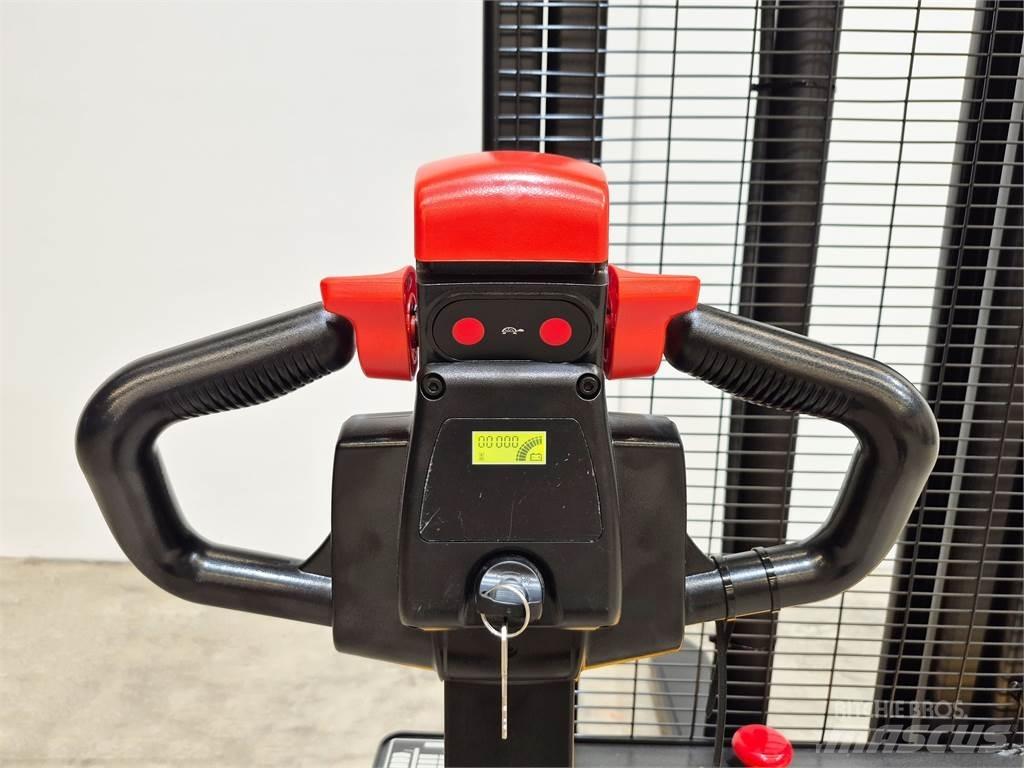  ESL122 2S360 Empilhador para operador externo