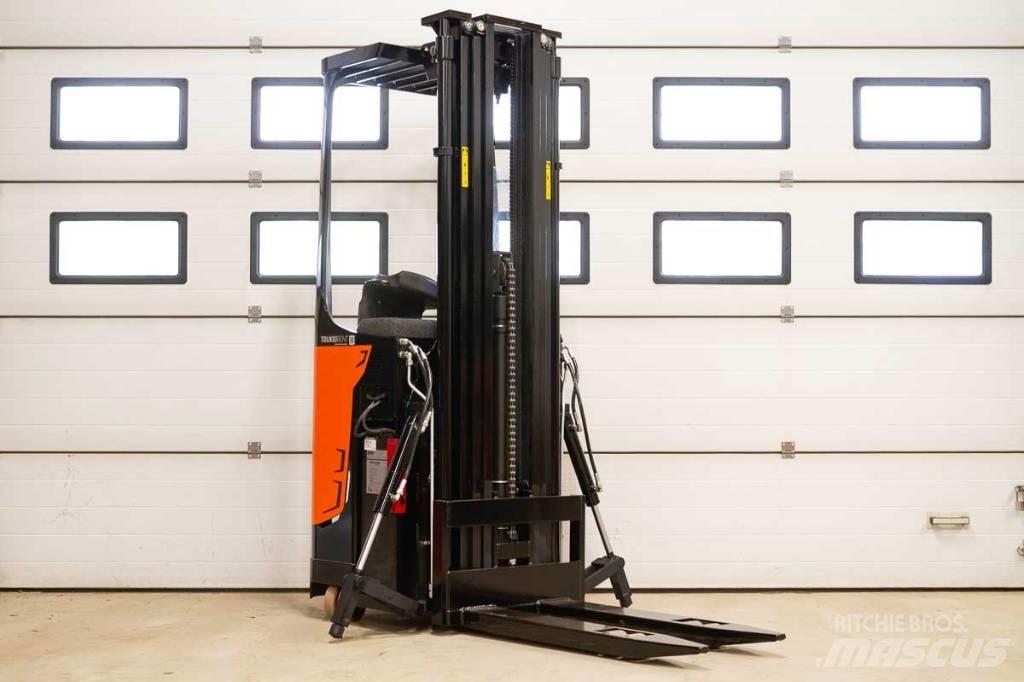 Rocla SST 16 AC Self propelled stackers