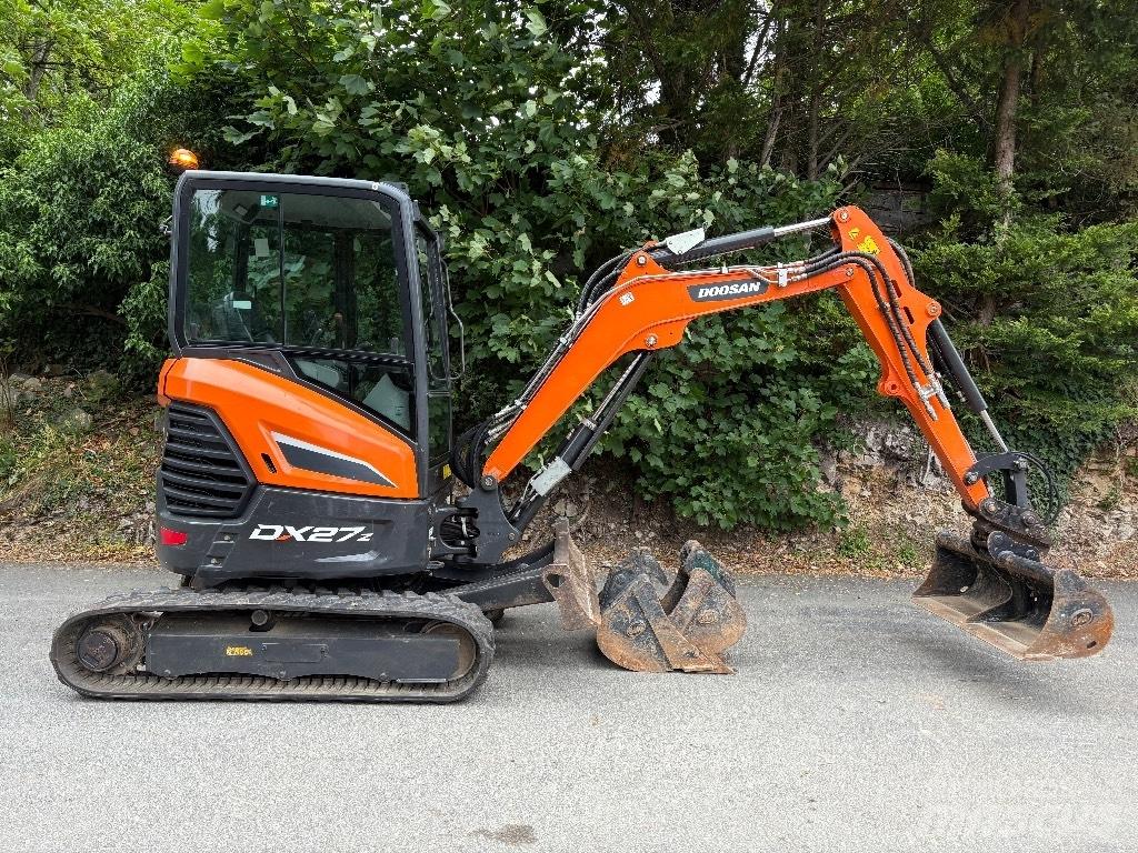 Doosan DX 27 Z Mini Escavadoras <7t